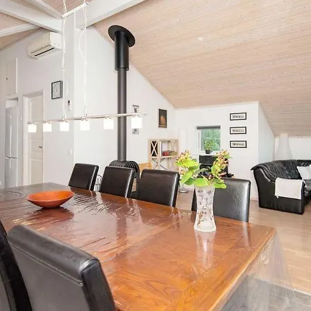 Sleeps 8 Wifi